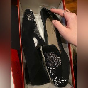 Black flats
